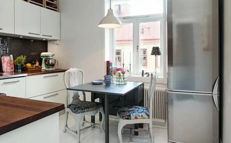 Установка двухкамерного холодильника