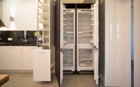 Установка встраиваемого холодильника